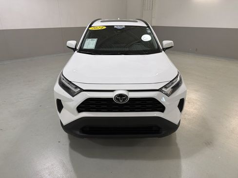 Used 2024 Toyota RAV4 XLE w/ Convenience Package FWD image 3