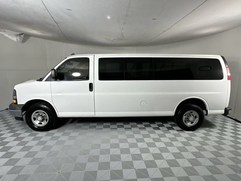 Used 2019 Chevrolet Express 3500 LT w/ LT Preferred Equipment Group RWD image 5