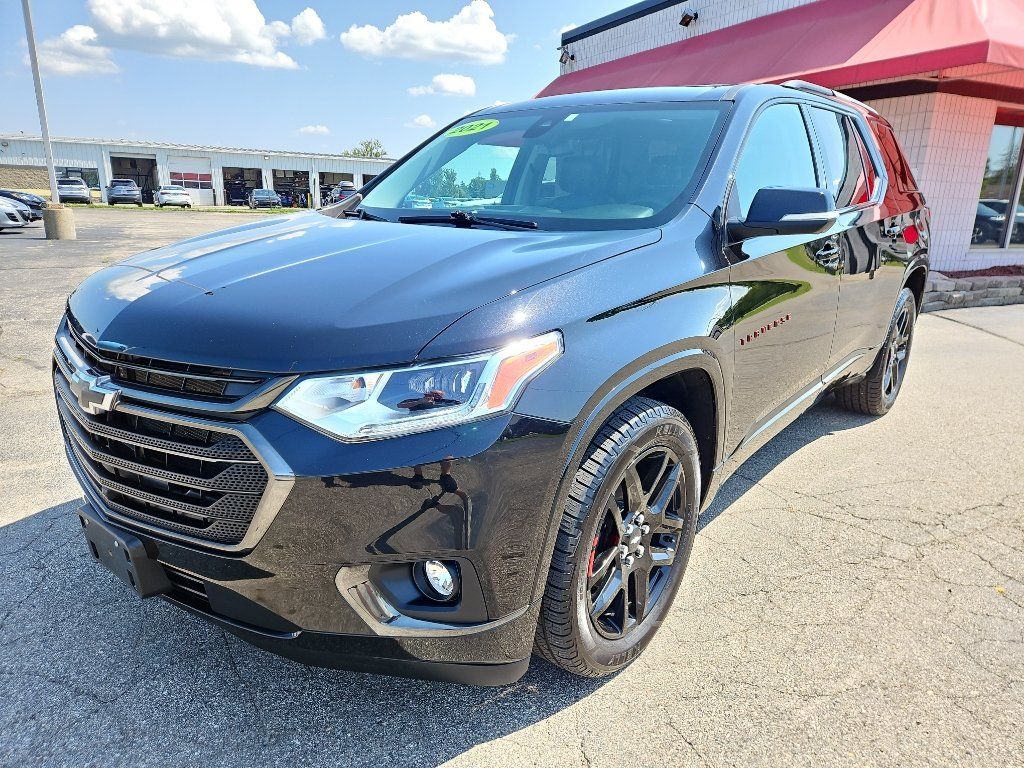 Used 2021 Chevrolet Traverse Premier w/ Redline Edition AWD/4WD image 8