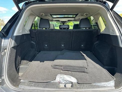 Used 2023 Nissan Rogue SV w/ SV Premium B Package AWD/4WD image 8