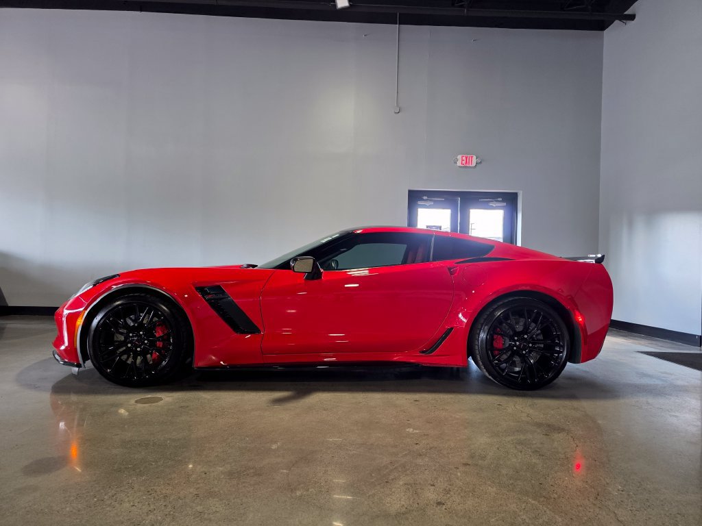 Used 2017 Chevrolet Corvette Z06 w/ Battery Protection Package RWD image 7