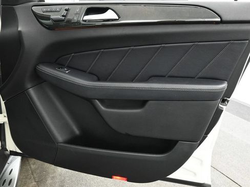 Used 2016 Mercedes-Benz GL 450 4MATIC w/ Premium I Package image 26