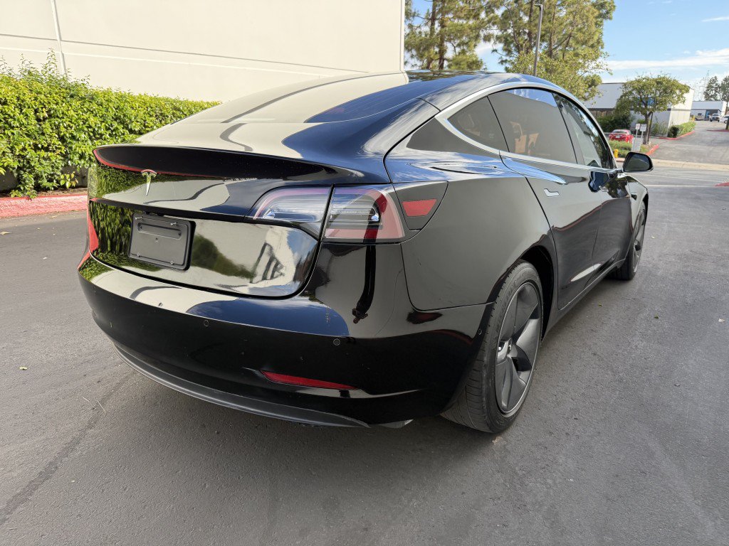 Used 2020 Tesla Model 3 Long Range AWD/4WD image 3