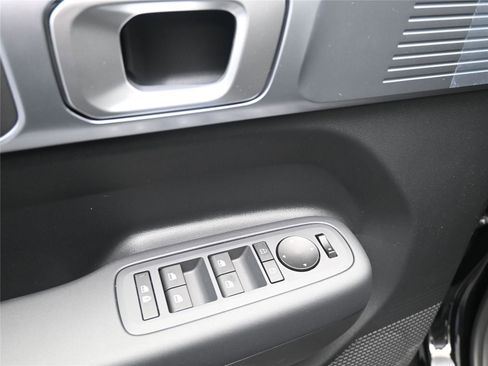 New 2026 Hyundai Santa Fe SE FWD image 8