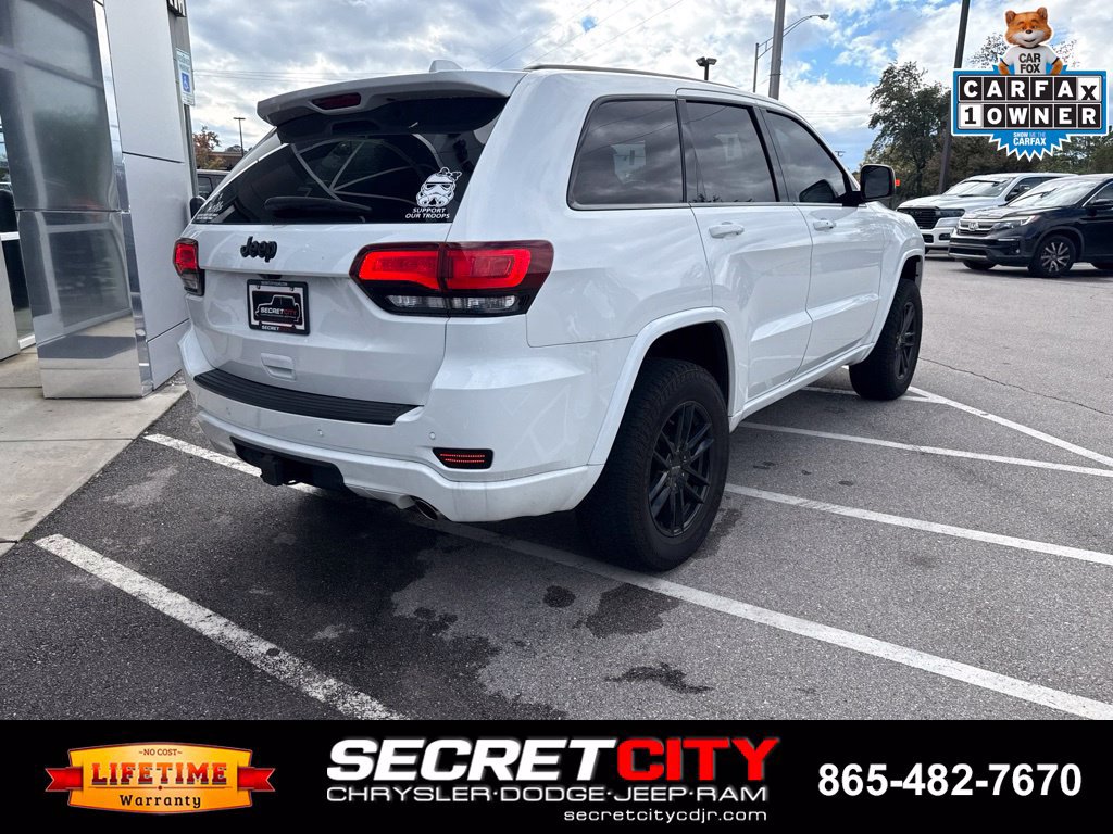 Used 2022 Jeep Grand Cherokee Laredo X AWD/4WD image 7