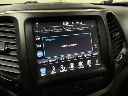 Used 2014 Jeep Cherokee Latitude image 13