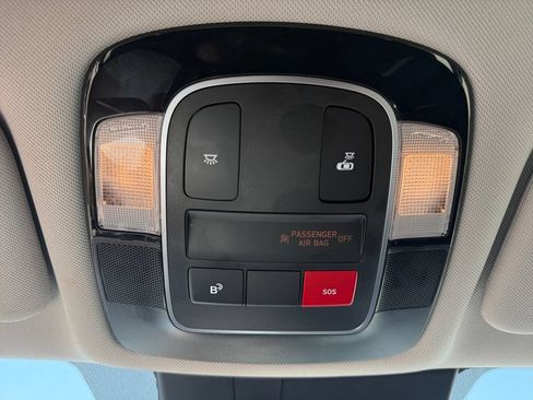 Used 2025 Hyundai Sonata SEL FWD image 45