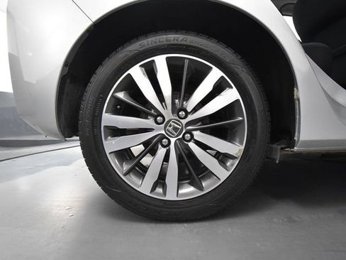 Used 2016 Honda Fit EX image 14