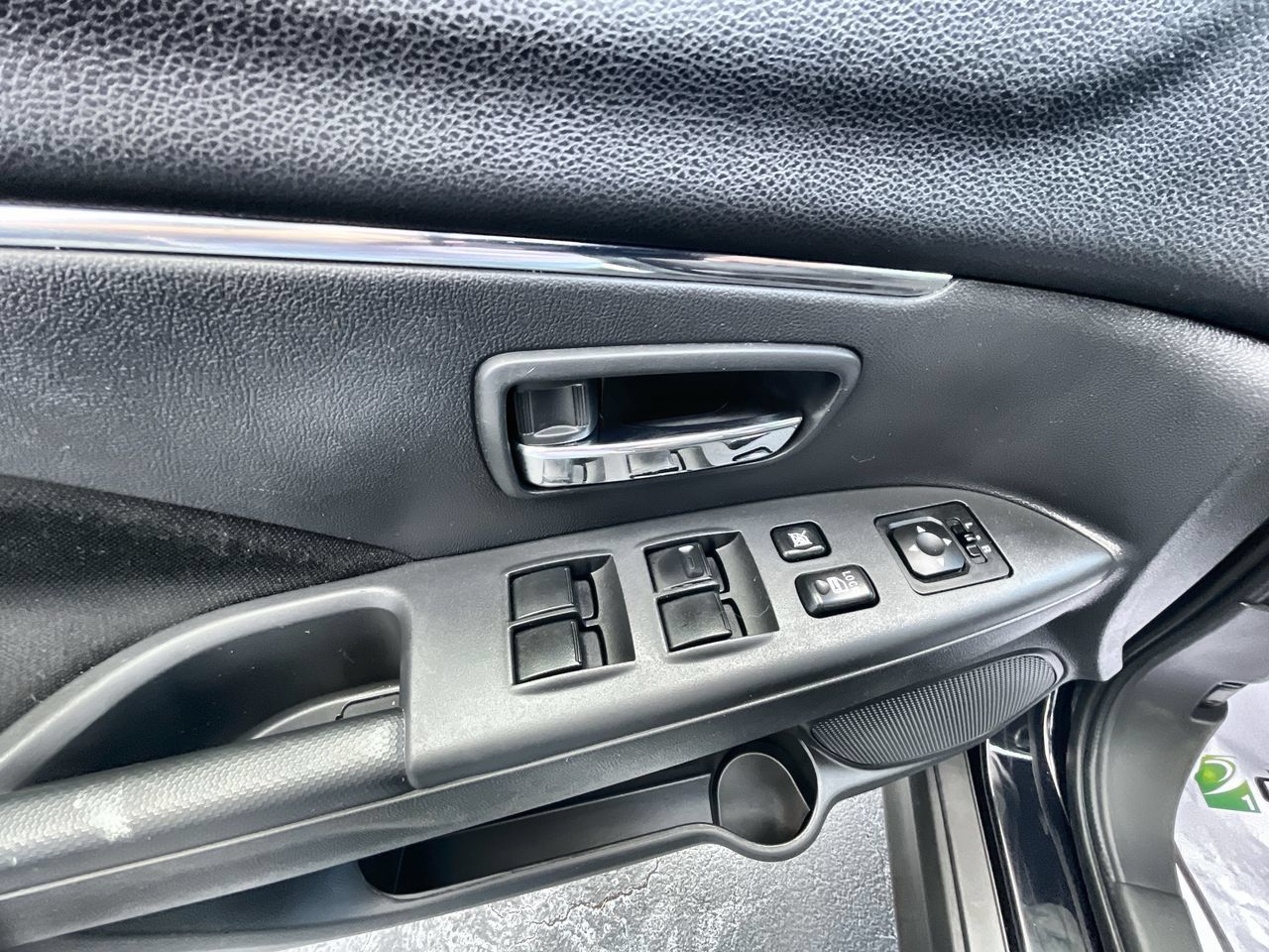 Used 2025 Mitsubishi Outlander Sport AWD image 20