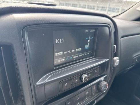 Used 2018 Chevrolet Silverado 1500 Custom w/ Custom Value Package image 43