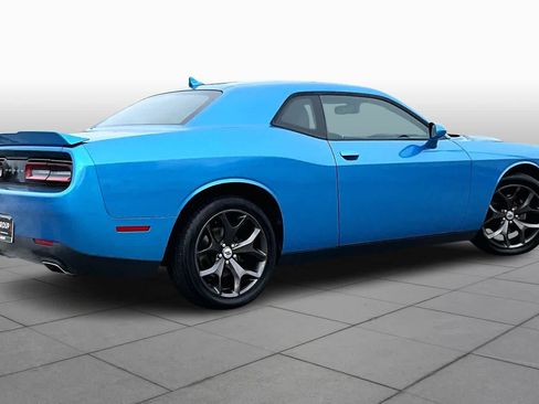 Used 2019 Dodge Challenger SXT w/ Plus Package image 11