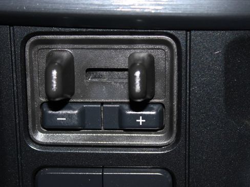 Used 2025 Ford F250 Lariat w/ Black Appearance Package AWD/4WD image 49