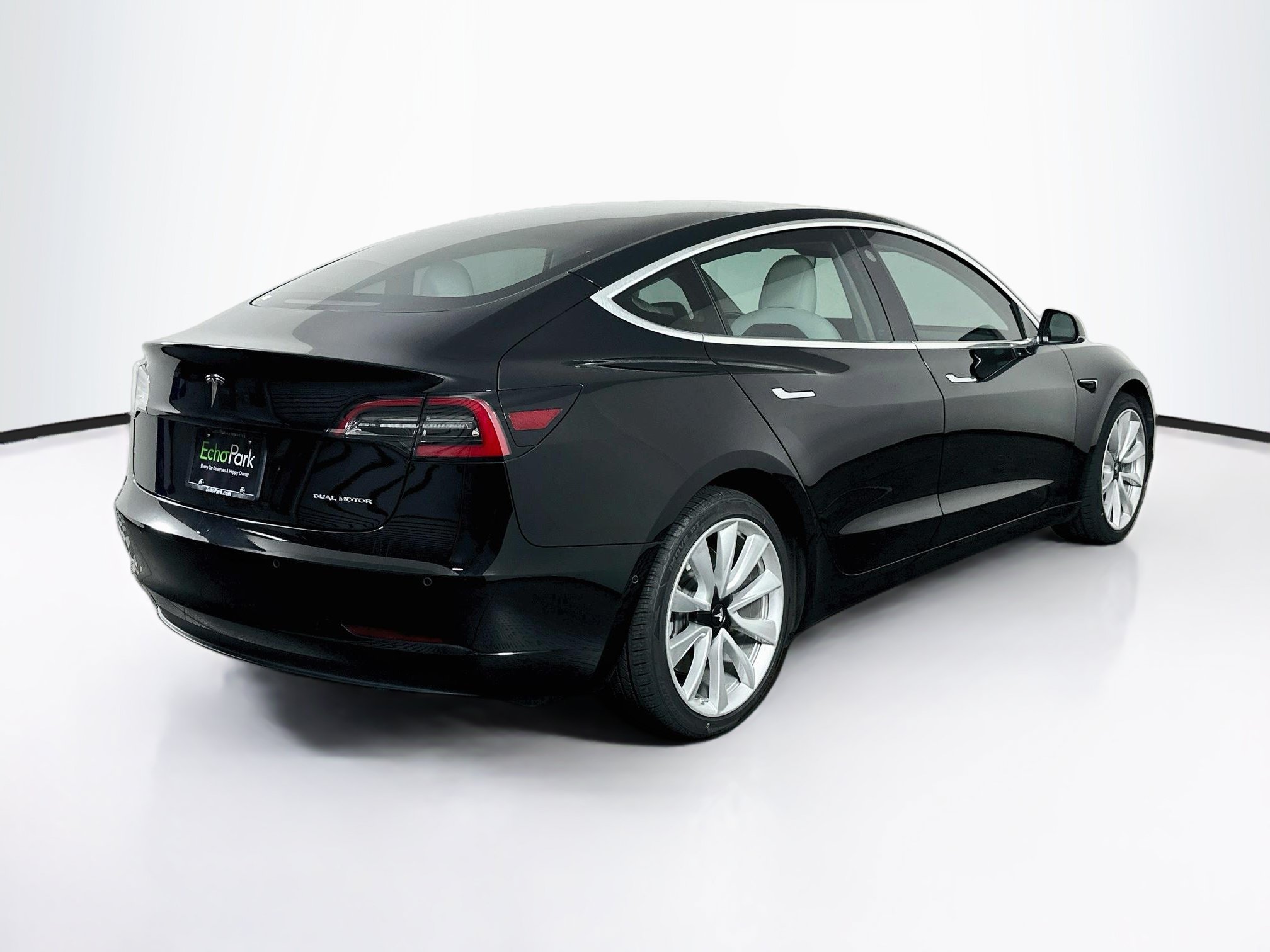 Used 2018 Tesla Model 3 Long Range AWD/4WD image 9