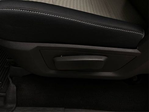 Used 2012 RAM 1500 Express AWD/4WD image 22
