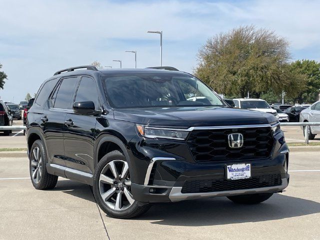 Certified 2025 Honda Pilot Elite image 2