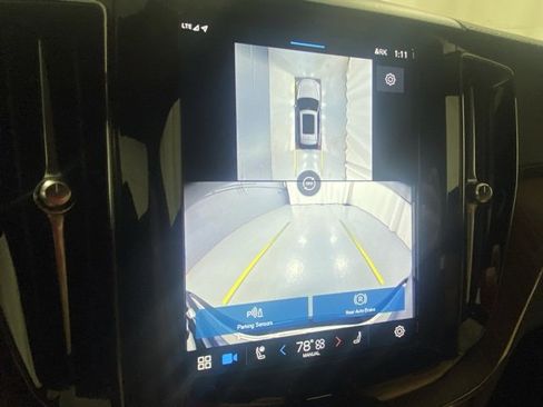 Certified 2024 Volvo XC60 T8 Ultimate w/ Climate Package image 26