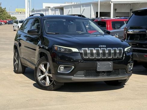 Used 2022 Jeep Cherokee Limited AWD/4WD image 2