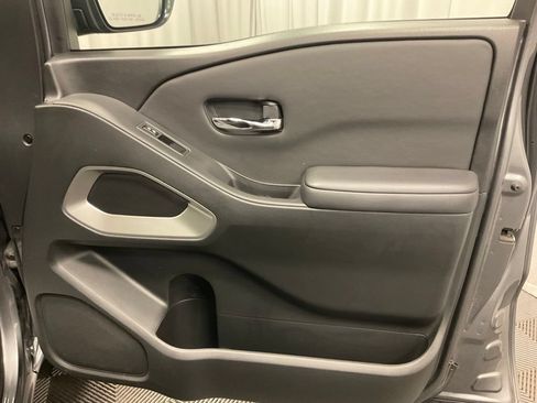 Used 2024 Nissan Frontier SV AWD/4WD image 27