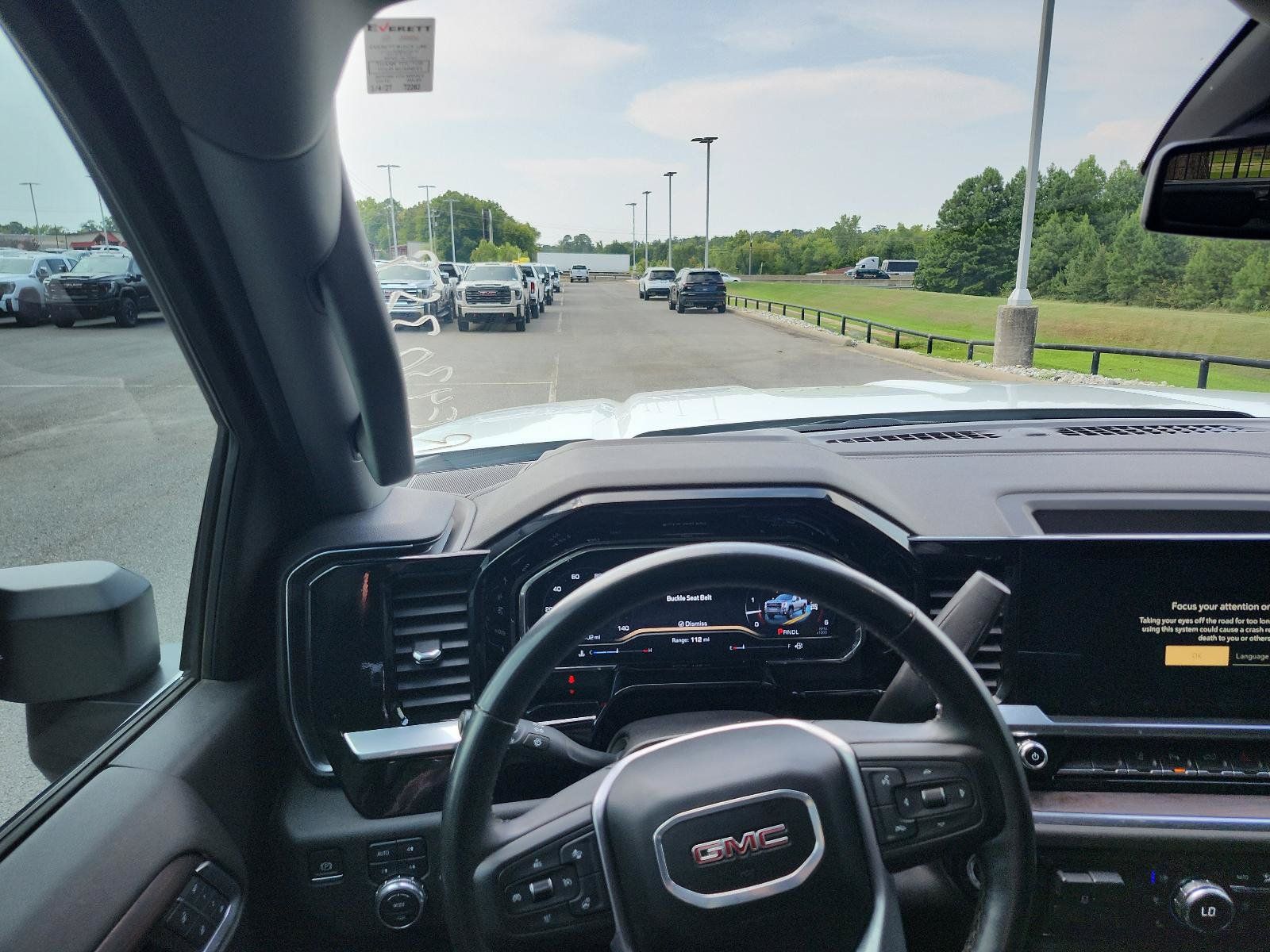 Used 2024 GMC Sierra 2500 SLT w/ SLT Premium Package AWD/4WD image 15