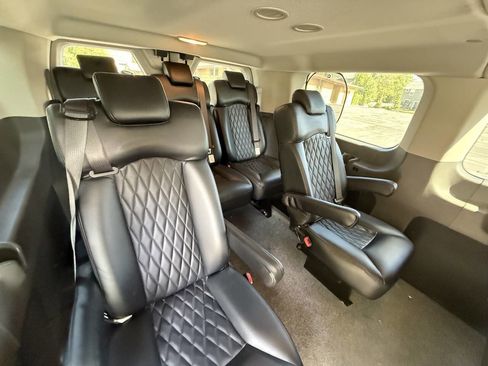 Used 2020 Ford Transit 150 XLT RWD image 13