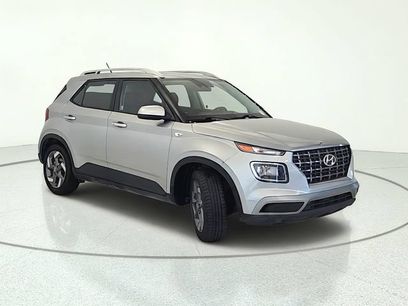 Used 2025 Hyundai Venue SEL