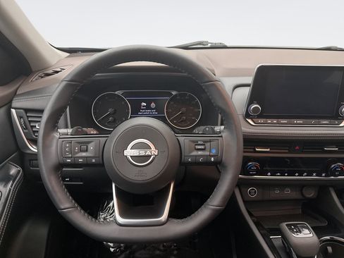 Used 2023 Nissan Rogue SV w/ SV Premium B Package AWD/4WD image 12