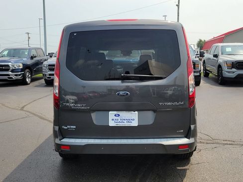 Certified 2023 Ford Transit Connect Titanium FWD image 5