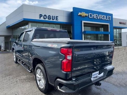 Used 2020 Chevrolet Silverado 1500 Custom w/ Custom Value Package image 3