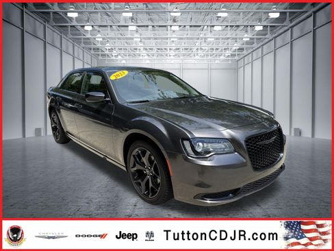 Used 2023 Chrysler 300 Touring w/ Sport Appearance Package RWD image 1