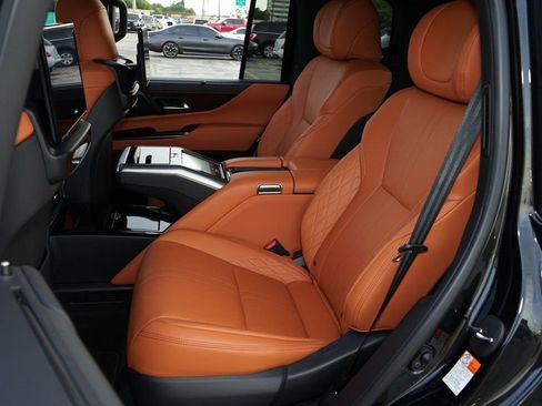 Used 2026 Lexus LX 700h Ultra Luxury image 24