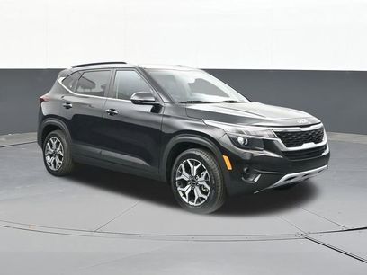 Used 2023 Kia Seltos EX