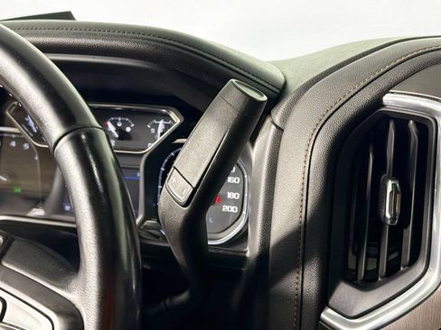 Used 2021 GMC Sierra 1500 AT4 w/ AT4 Preferred Package AWD/4WD image 17