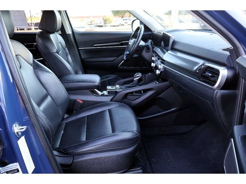 Used 2025 Kia Telluride S AWD/4WD image 19