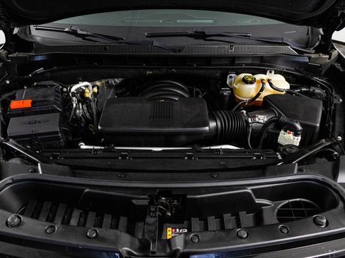 Used 2022 Chevrolet Suburban Z71 w/ Z71 Off-Road Package image 46