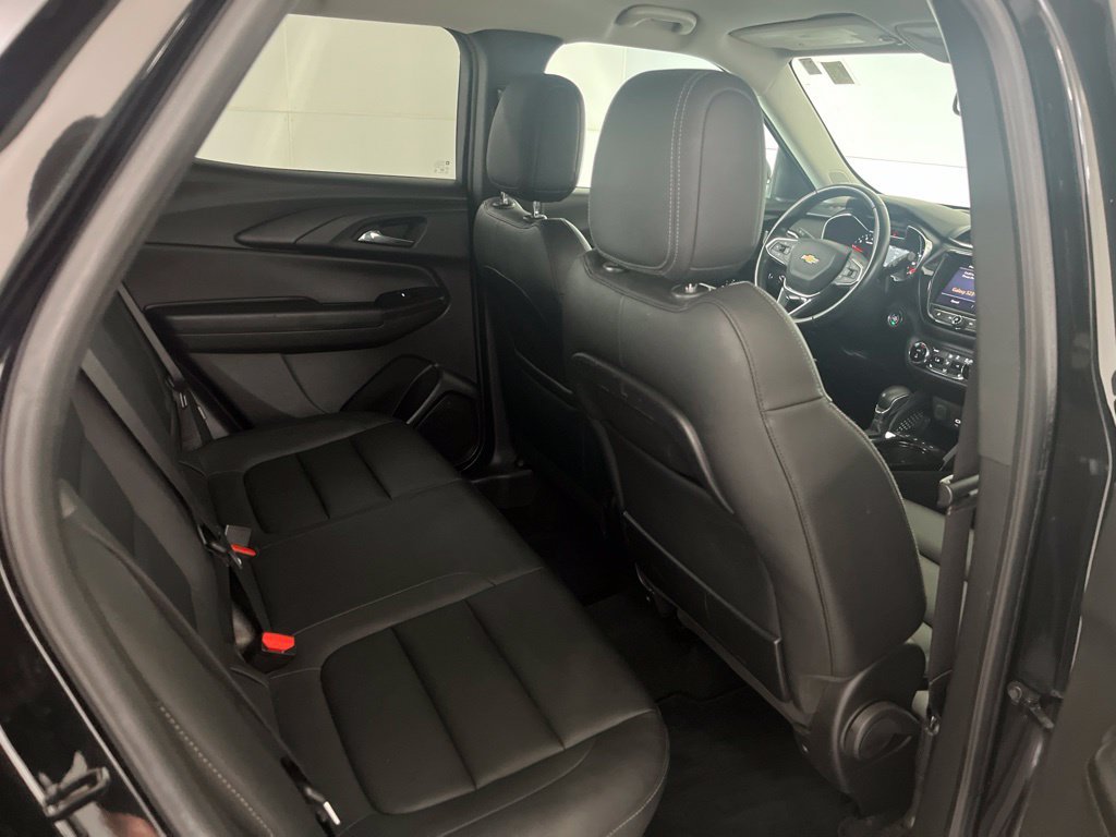Used 2021 Chevrolet TrailBlazer LT w/ Premium Seating Package AWD/4WD image 24