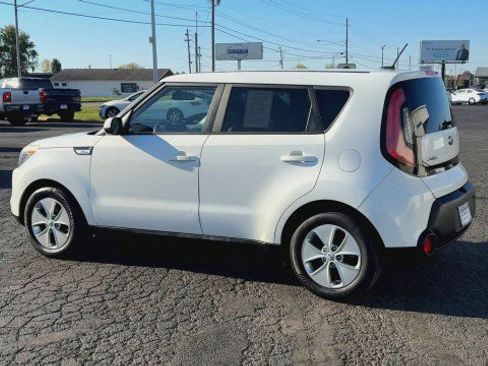 Used 2015 Kia Soul Base image 6