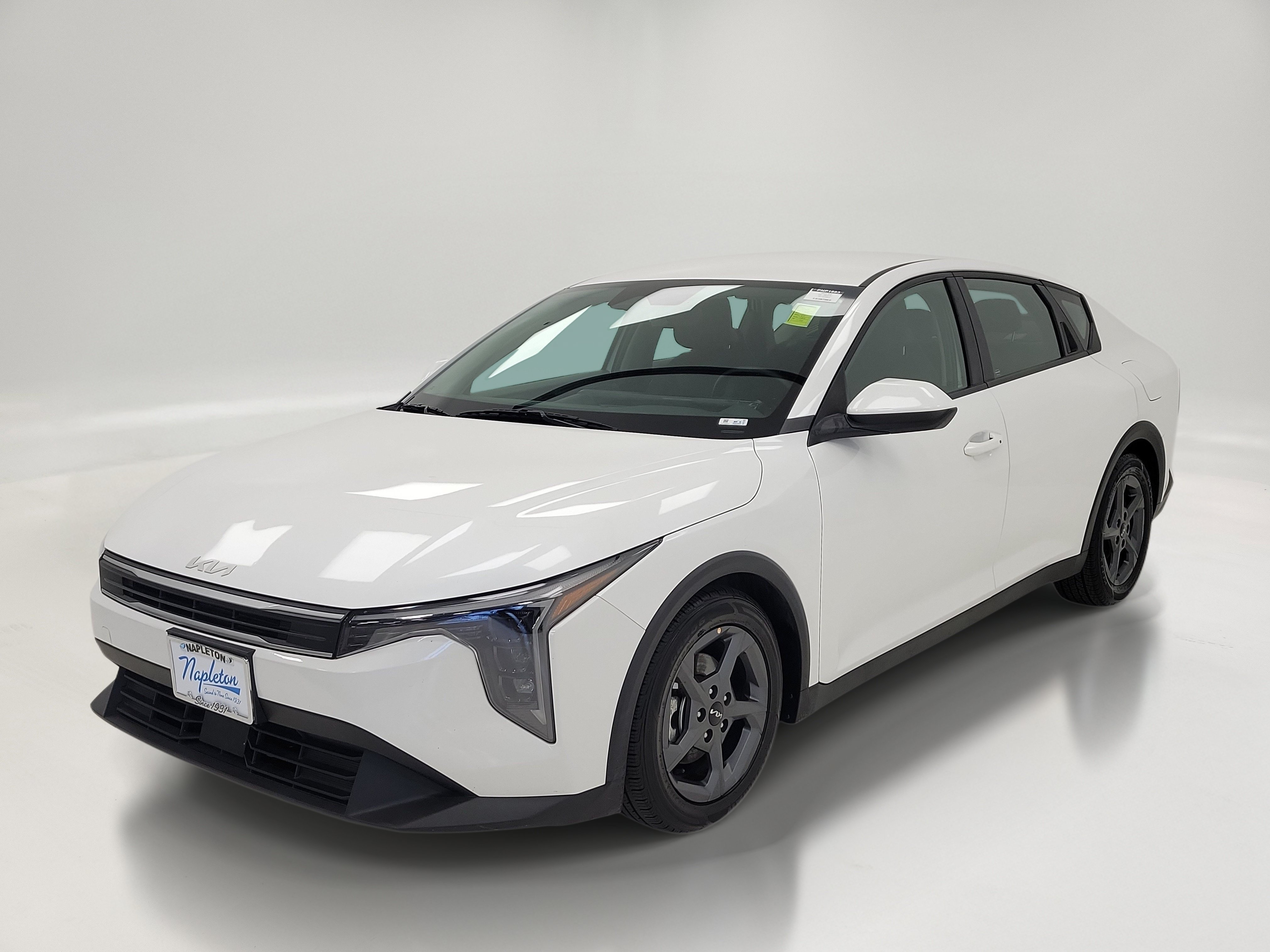 Used 2025 Kia K4 FWD image 1