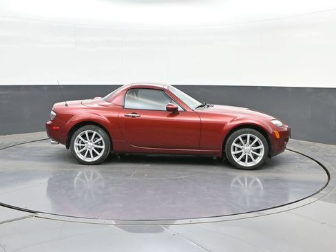 Used 2008 MAZDA MX-5 Miata Grand Touring RWD image 18