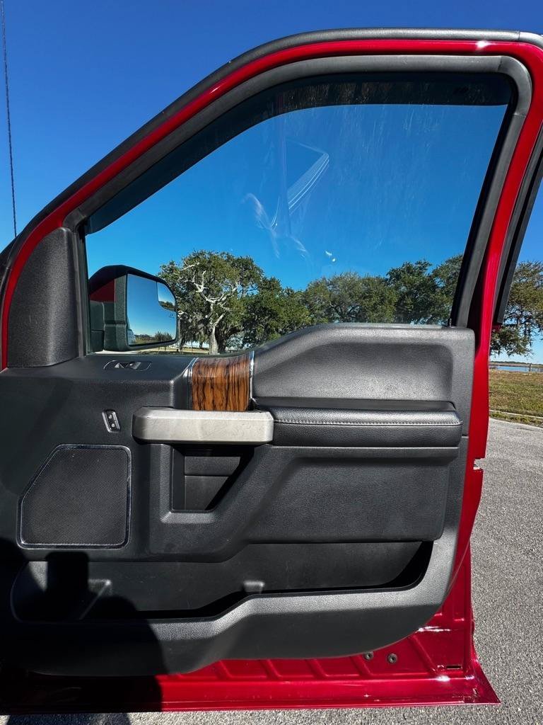 Used 2019 Ford F150 Lariat AWD/4WD image 12