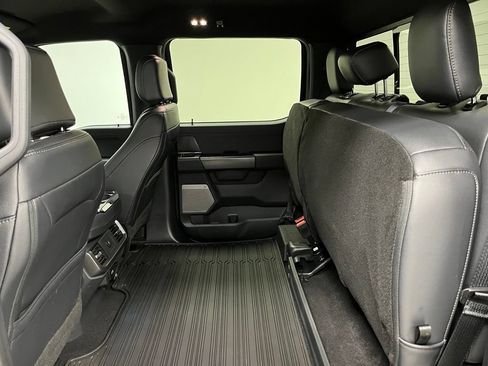 Used 2025 Ford F150 Lariat AWD/4WD image 48