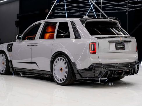 Used 2026 Rolls-Royce Cullinan AWD/4WD image 24