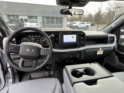 New 2026 Ford F250 XL w/ XL Chrome Package image 18