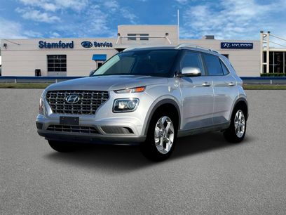 New 2025 Hyundai Venue SEL