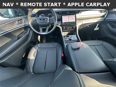 New 2025 Jeep Grand Cherokee Limited image 3