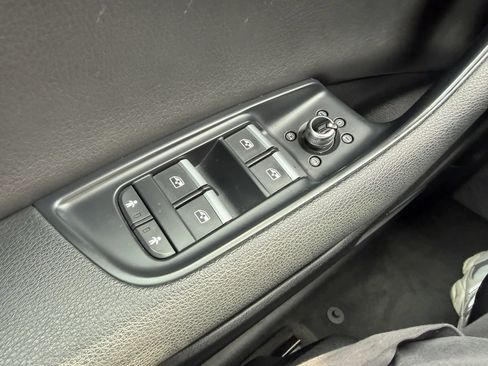 Used 2018 Audi Q7 2.0T Premium Plus w/ Premium Plus Package AWD/4WD image 32