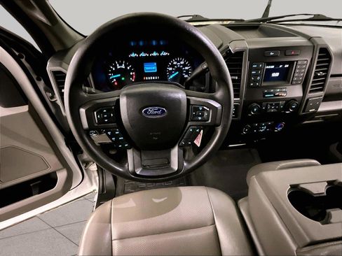 Used 2021 Ford F250 XL w/ Power Equipment Group AWD/4WD image 5