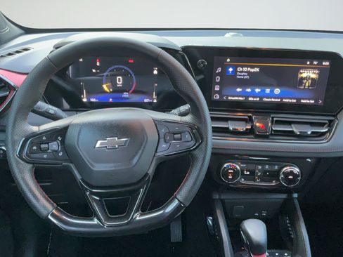 Used 2026 Chevrolet TrailBlazer RS w/ Convenience Package FWD image 13