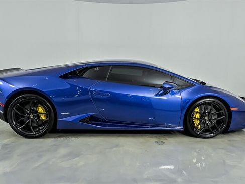 Used 2015 Lamborghini Huracan LP 610-4 AWD/4WD image 11