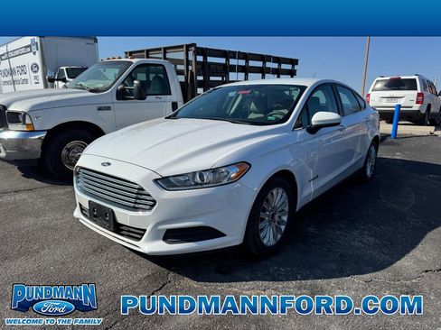 Used 2014 Ford Fusion S image 1