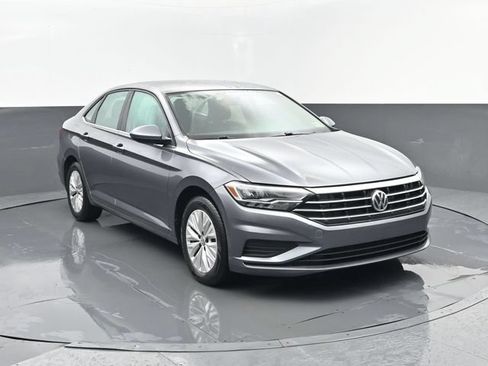 Used 2019 Volkswagen Jetta S FWD image 3
